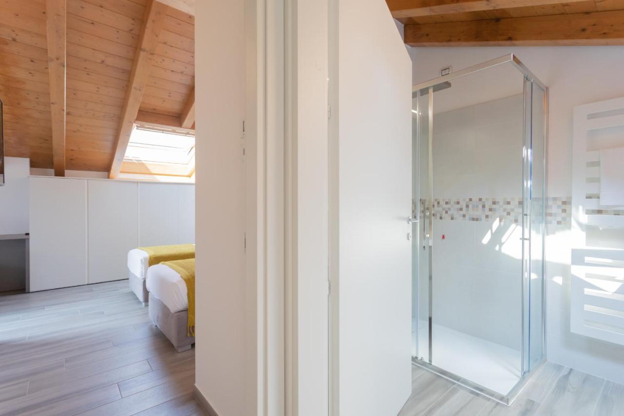 Dream Lake Apartments Lake View - Private Beach By Rent All Como Lezzeno Exteriör bild
