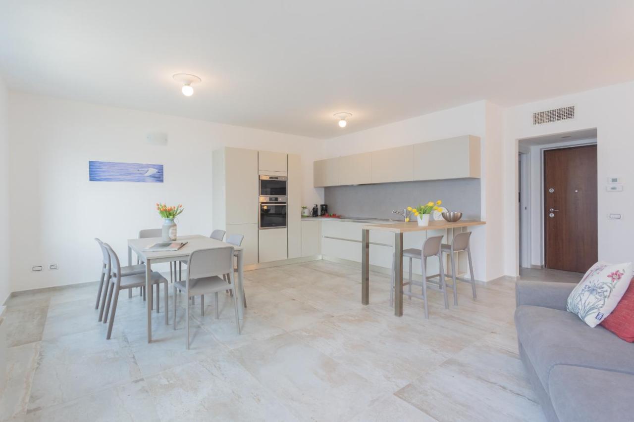 Dream Lake Apartments Lake View - Private Beach By Rent All Como Lezzeno Exteriör bild