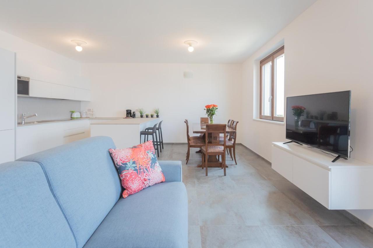 Dream Lake Apartments Lake View - Private Beach By Rent All Como Lezzeno Exteriör bild