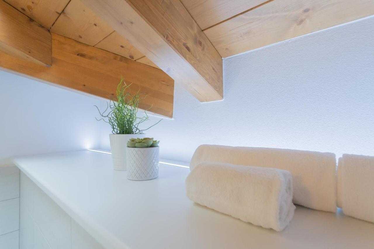 Dream Lake Apartments Lake View - Private Beach By Rent All Como Lezzeno Exteriör bild